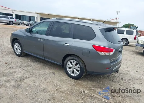 2016 Nissan Pathfinder S z USA, uszkodzony, nr VIN 5N1AR2MN1GC621490